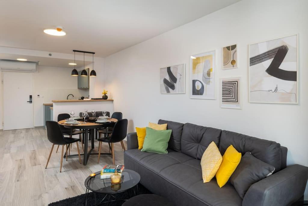 Pier Free Parking And Balcony Apartment Dubrovnik